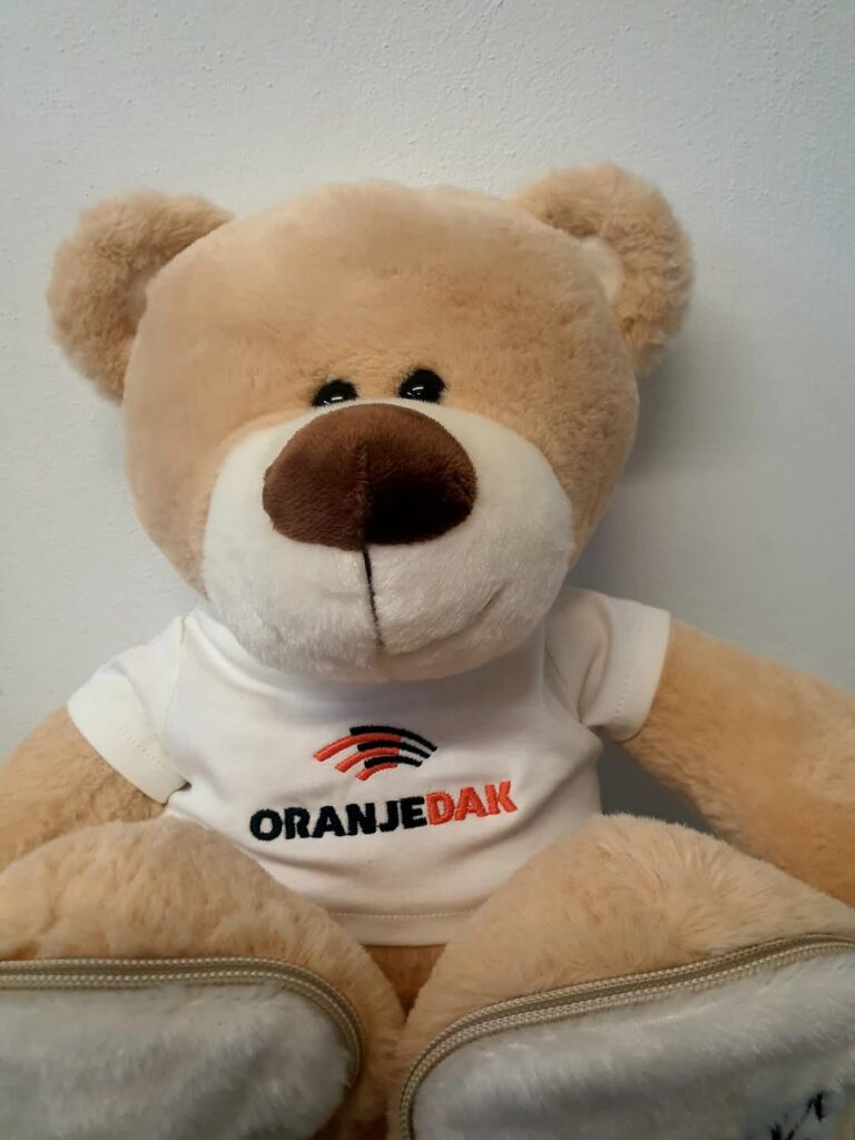 Geboorte geschenk borduren Gorinchem oranje dak
